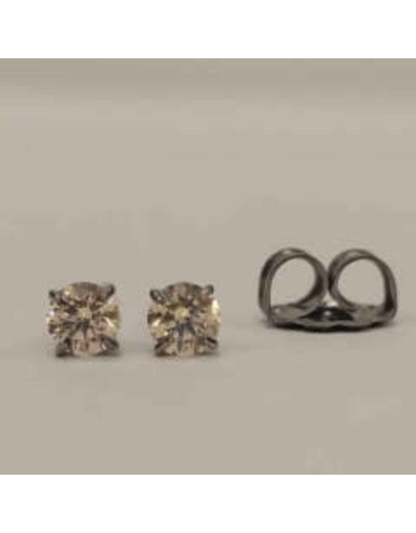 Boucle d'oreille à Papillon Griffée Titanium