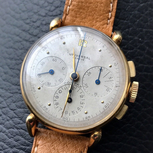 Universal Genève Compax Chronograph Watch in 14k Gold with Tear Drop Lugs Universal Genève Compax Chronograph Watch in 14k Gold with Tear Drop Lugs
