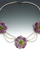 Anne Johnson AJE - Flowers in Bloom, Flower & Pearl necklace