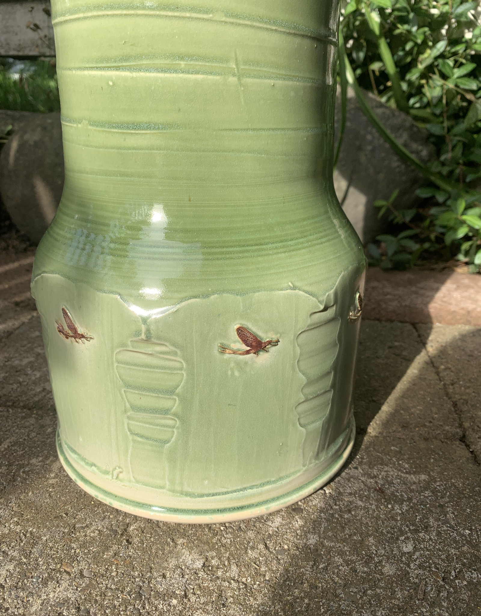 David Dahlquist Dahlquist Pottery/Green Birdbath w/ Mayfly