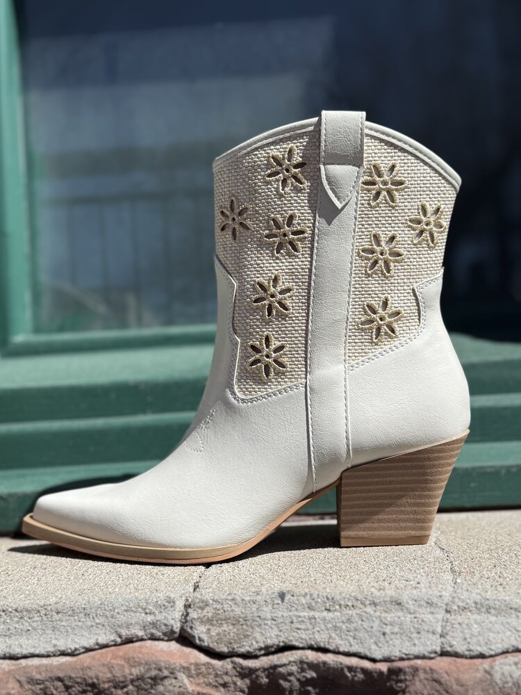 Oasis Society Della Cowboy Boot