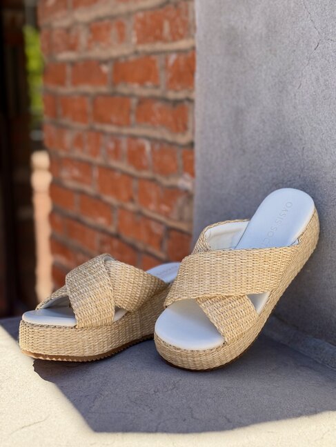 Oasis Society Fresno Raffia Platform