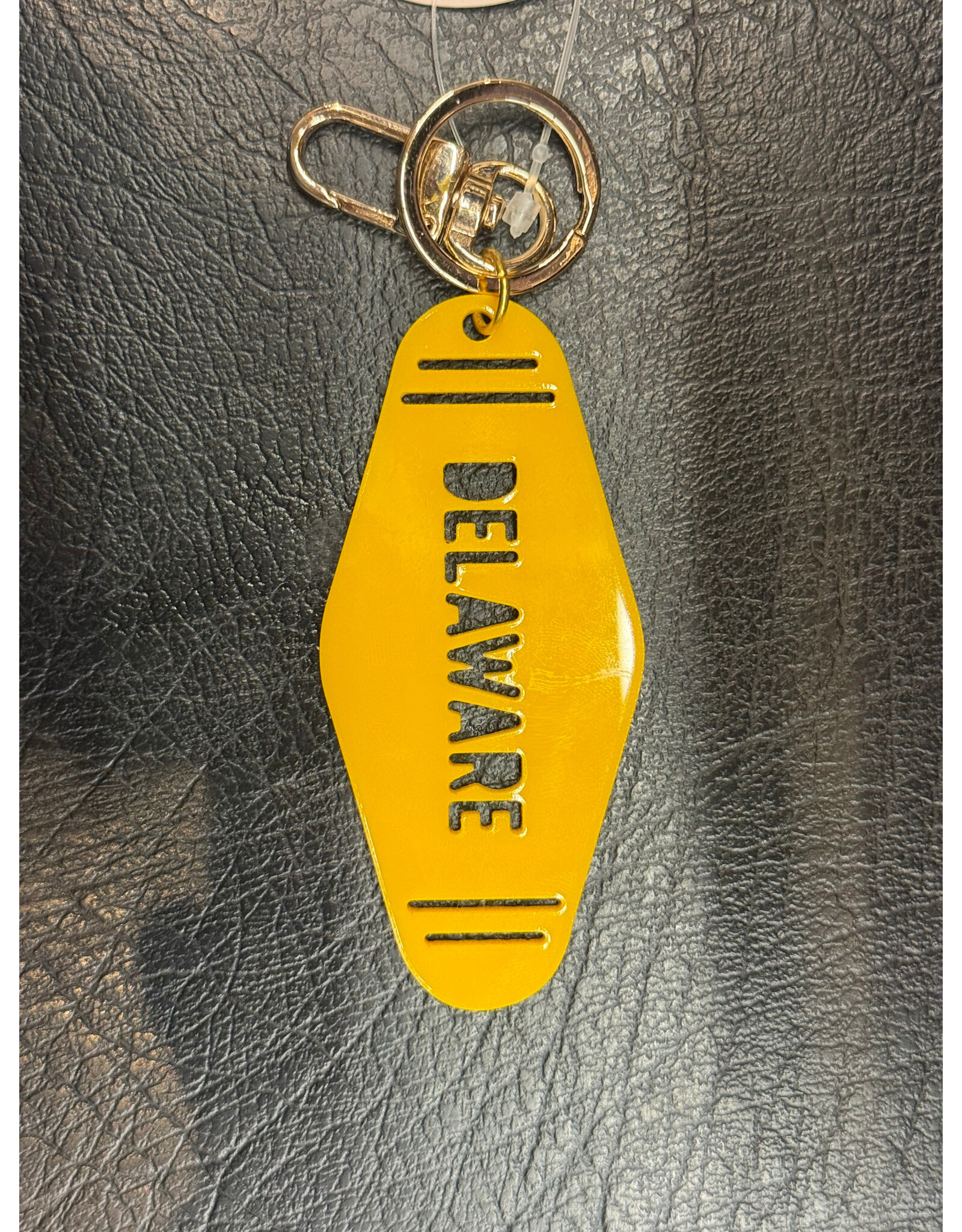 CLEARY LANE DELAWARE CLEARY LANE KEYCHAIN CANARY YELLOW RETRO