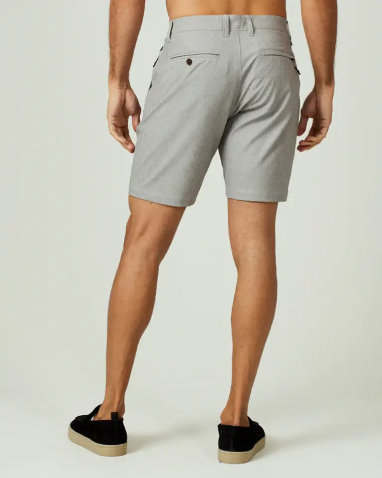 7 Diamonds Everest 8" Short