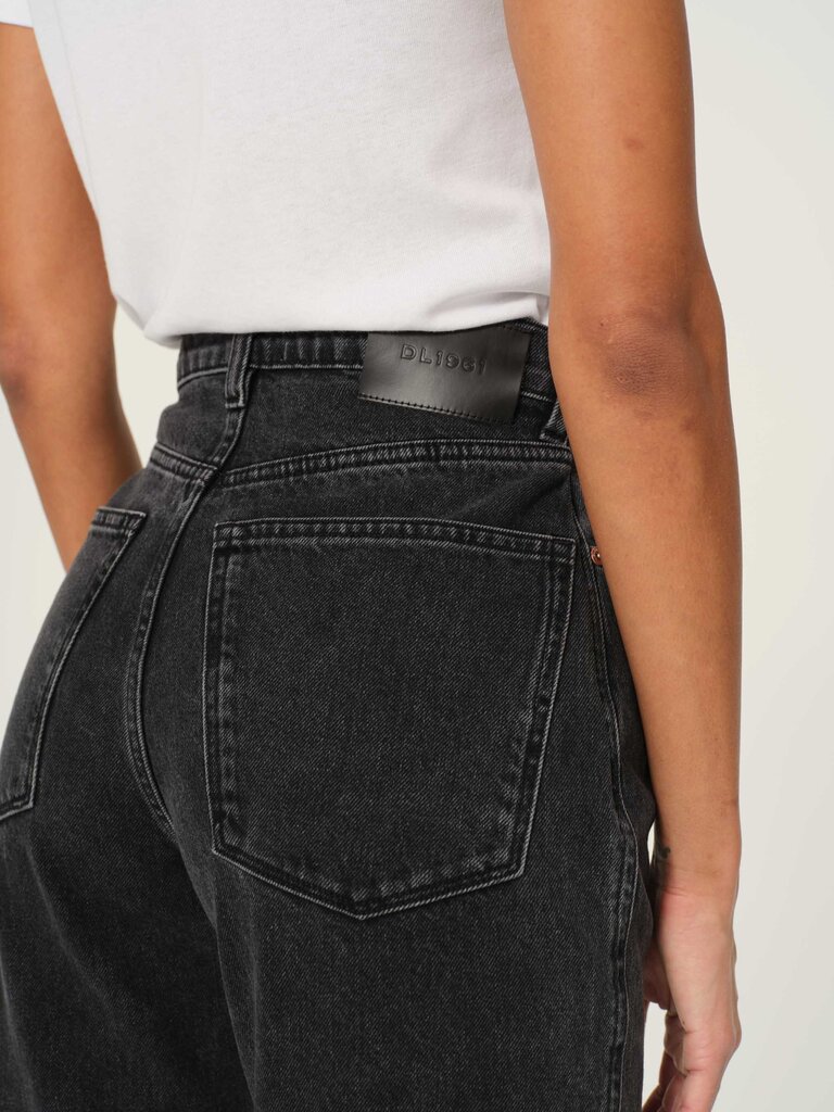 DL 1961 Demie Straight