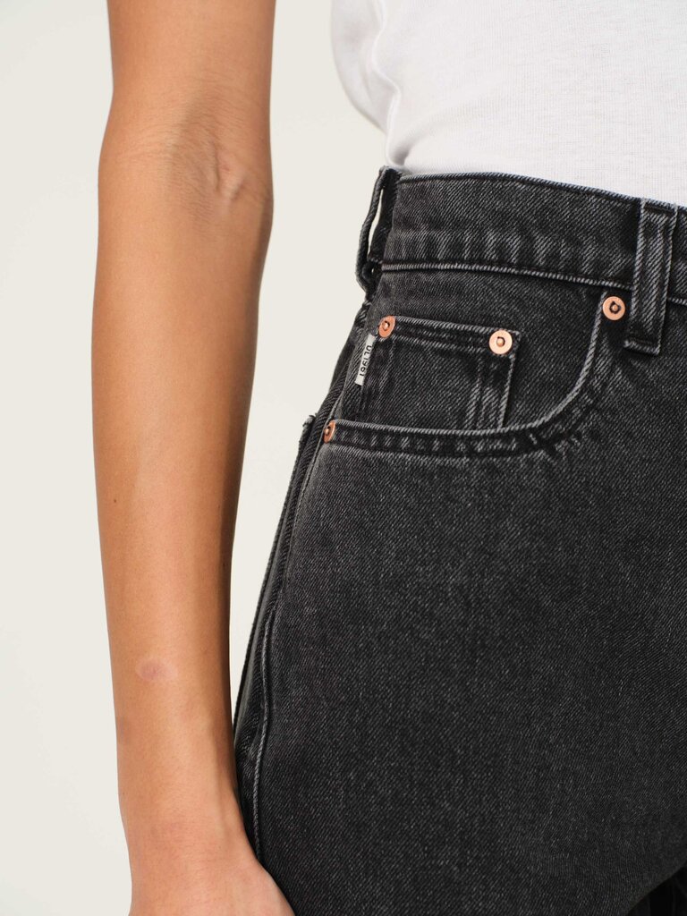 DL 1961 Demie Straight