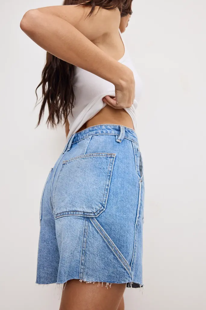 Good American Carpenter Long Shorts