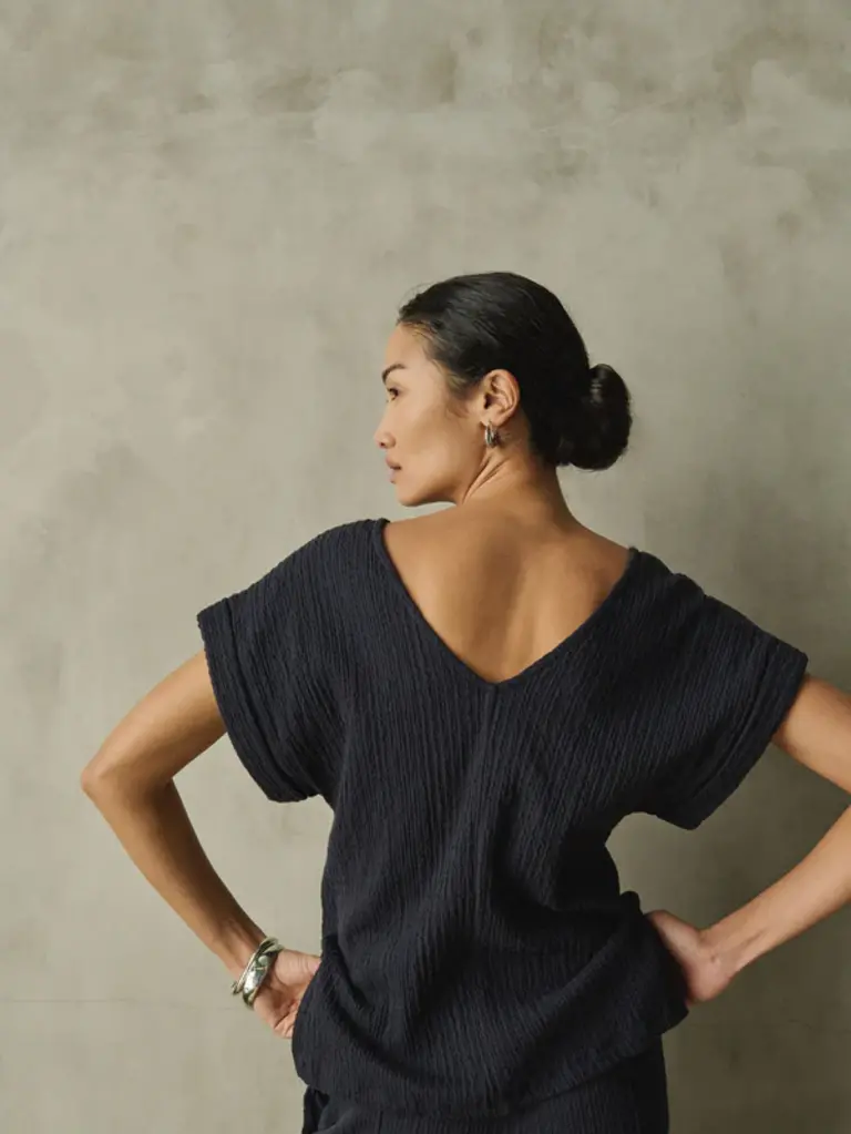 Nation LTD Lottie V-Neck Tee