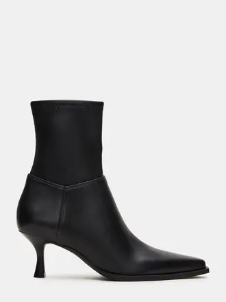 Steve Madden Stasia Boot