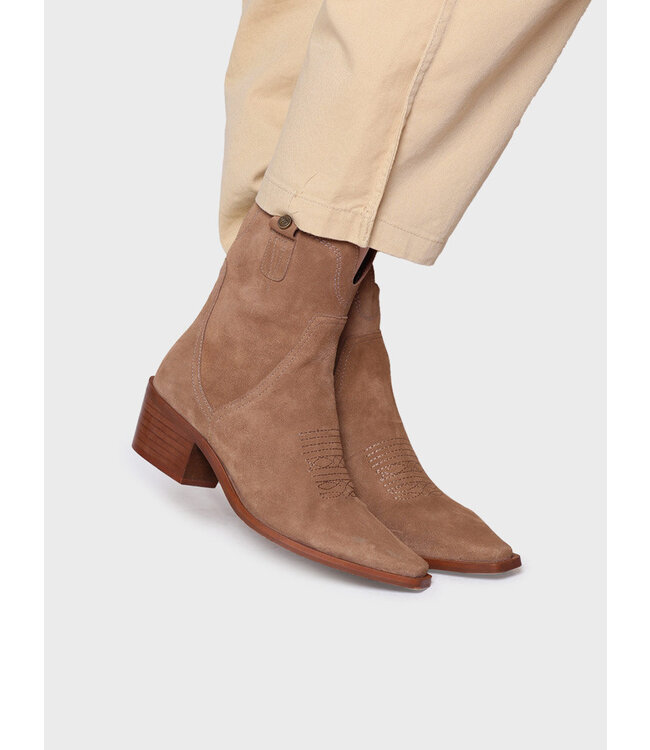 Toni Pons BOTTINE POUR FEMME EN DAIM COULEUR CAFÉ IRENE-SY 1994 COFFEE