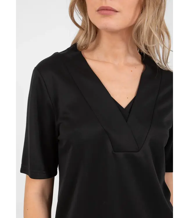 Coster Copenhagen HAUT AVEC COL EN V 244-1406 BLACK 100