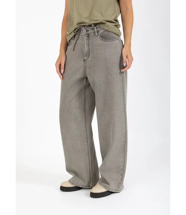 Coster Copenhagen PANTALON EN DENIM AMPLE CC HEART QUINN CCH3304 GREY DENIM