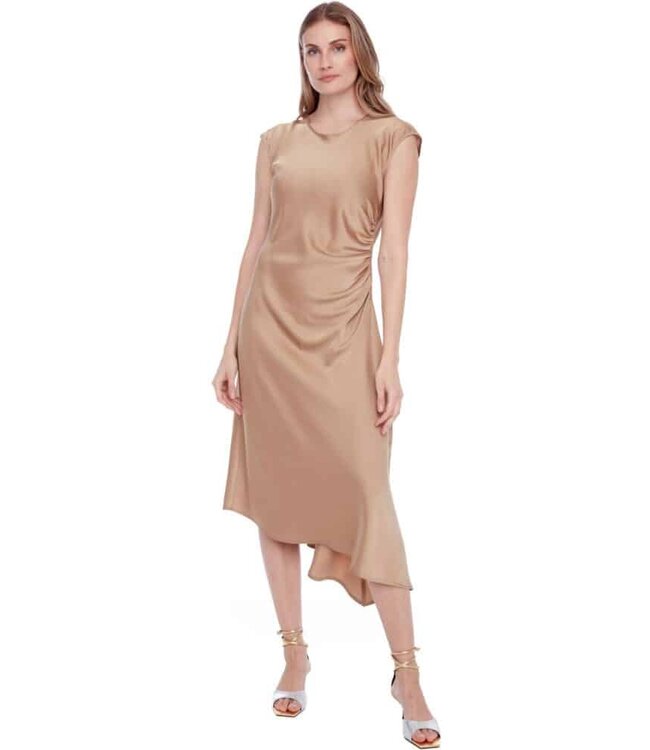 Tyler Madison ROBE EN SATIN ROXY CHAMPAGNE