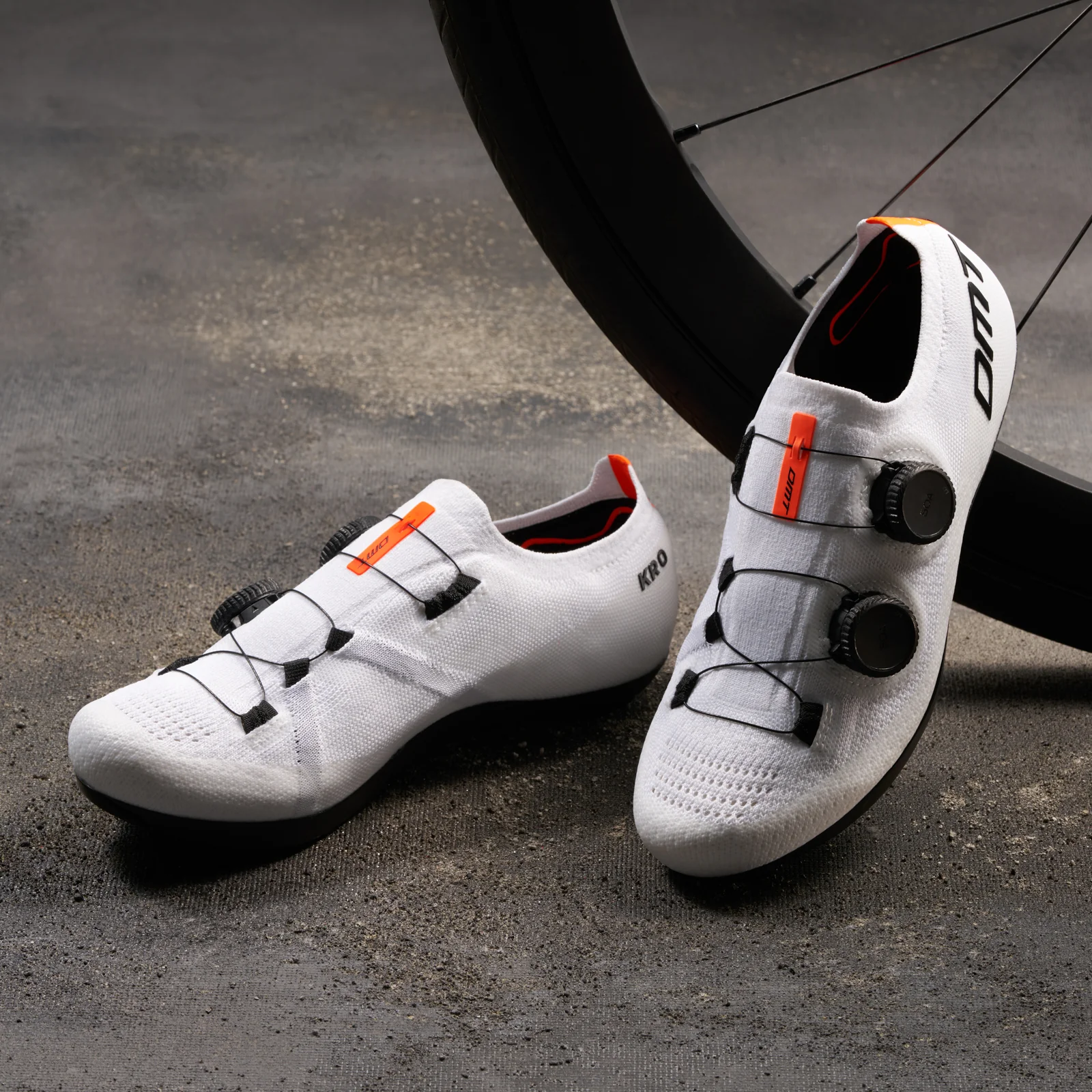 Cycling Shoes: Power and Comfort