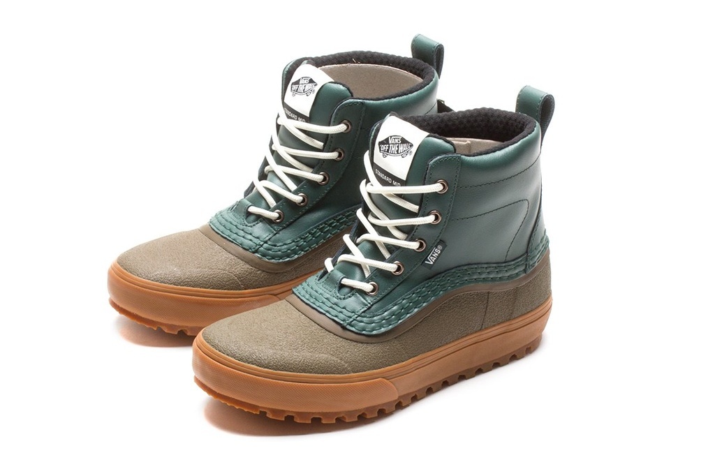 スノーボード VANS  BOOTS STANDARD MID BOA MTE Vans Standard Mid BOA MTE Boot - Black/Dark Gum