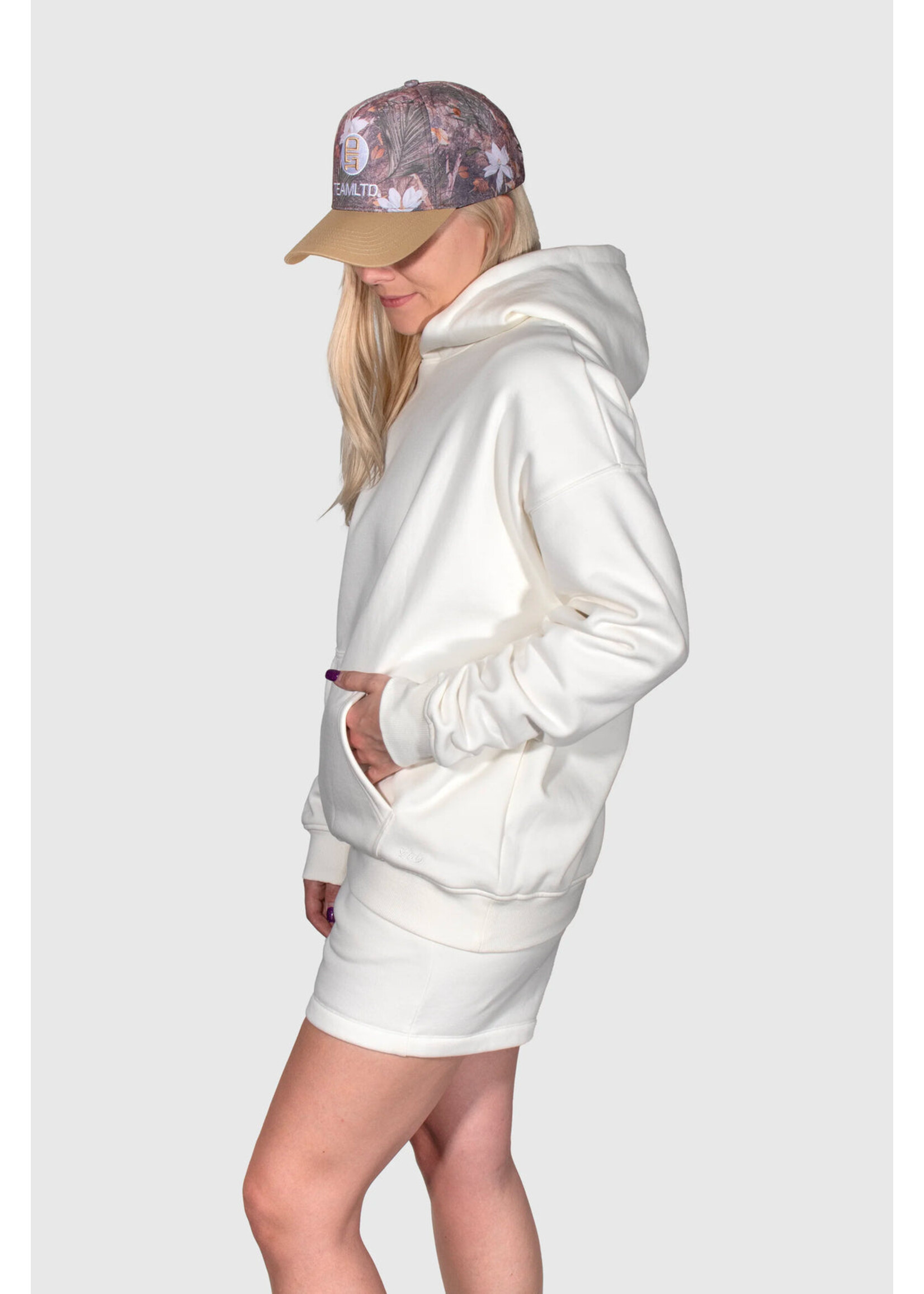 TEAMLTD OVERSIZED HOODIE SM25