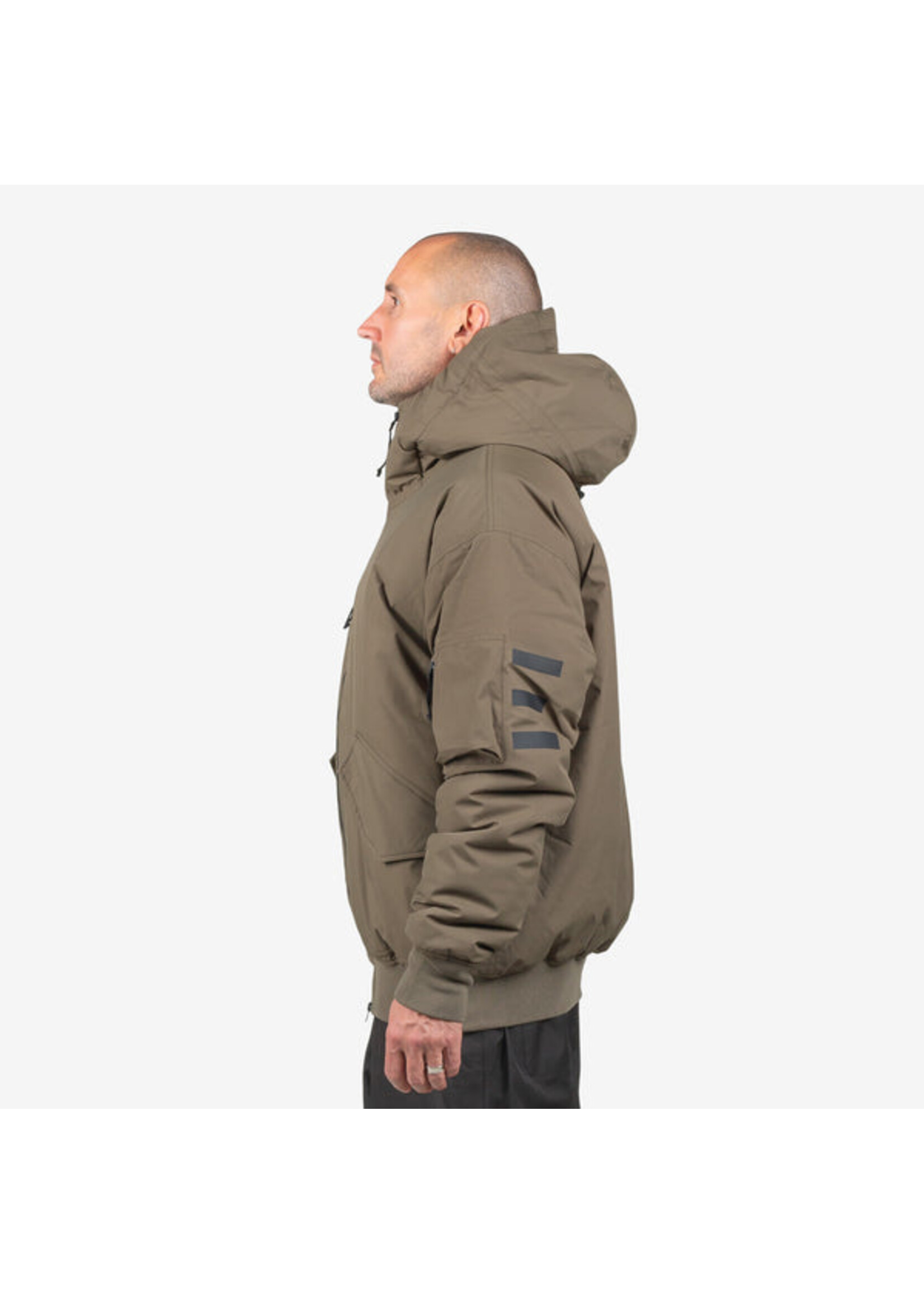 Endeavour 2L BOMBER JACKET W25