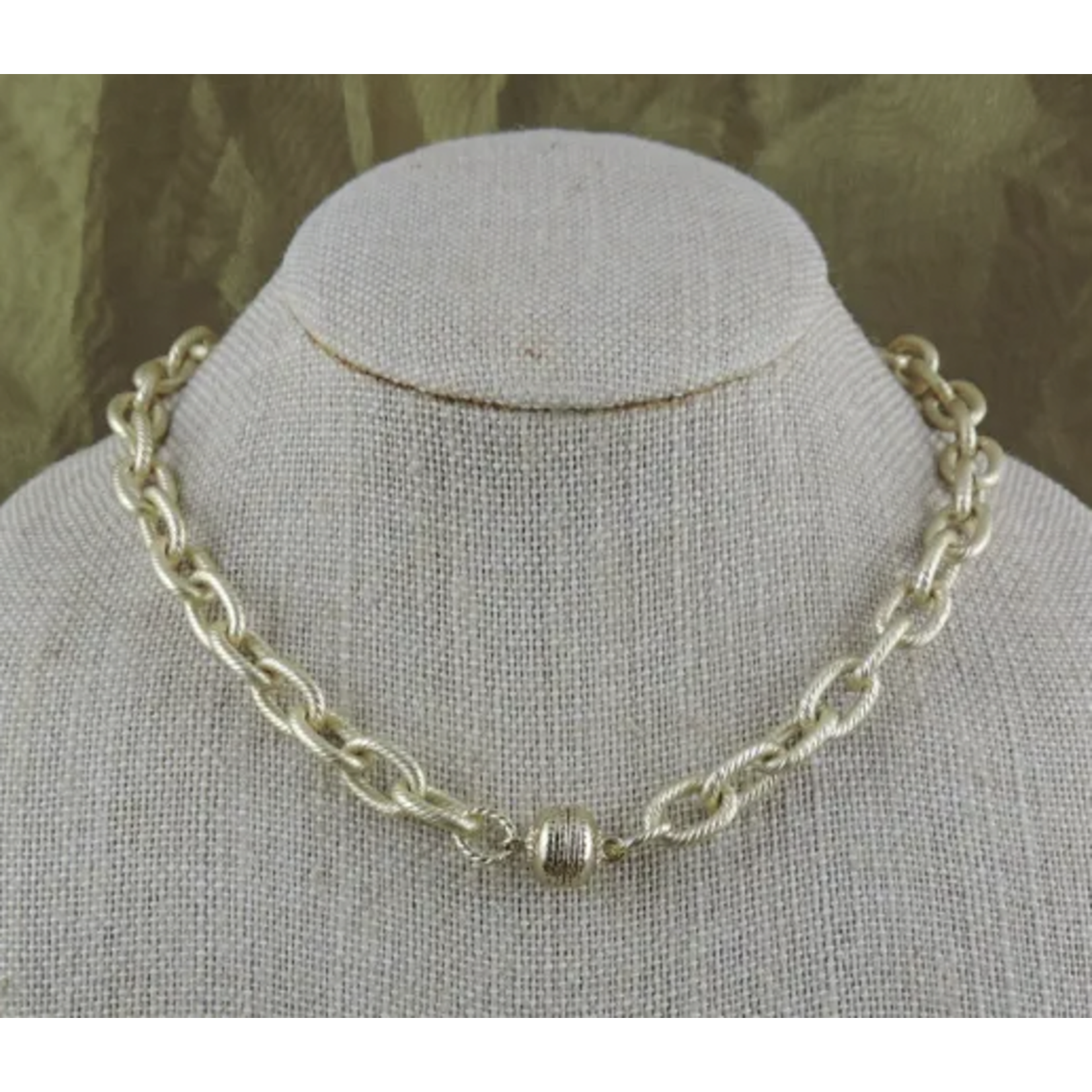 Casuals Fairhope 16" Gold Link Chain Necklace with Magnetic Clasp