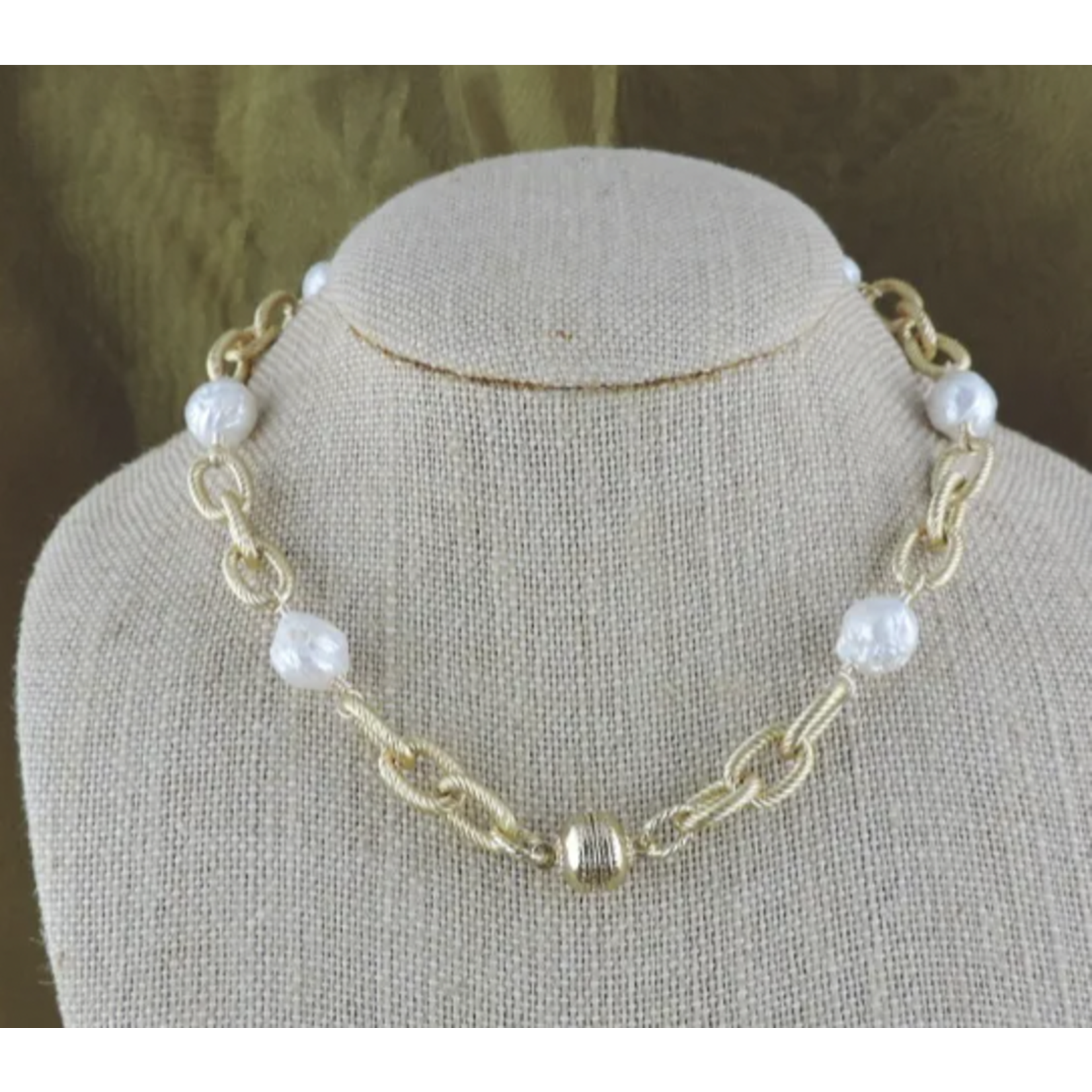 Casuals Fairhope 16" Gold Link and Baroque Pearl Necklace with Magnetic Clasp
