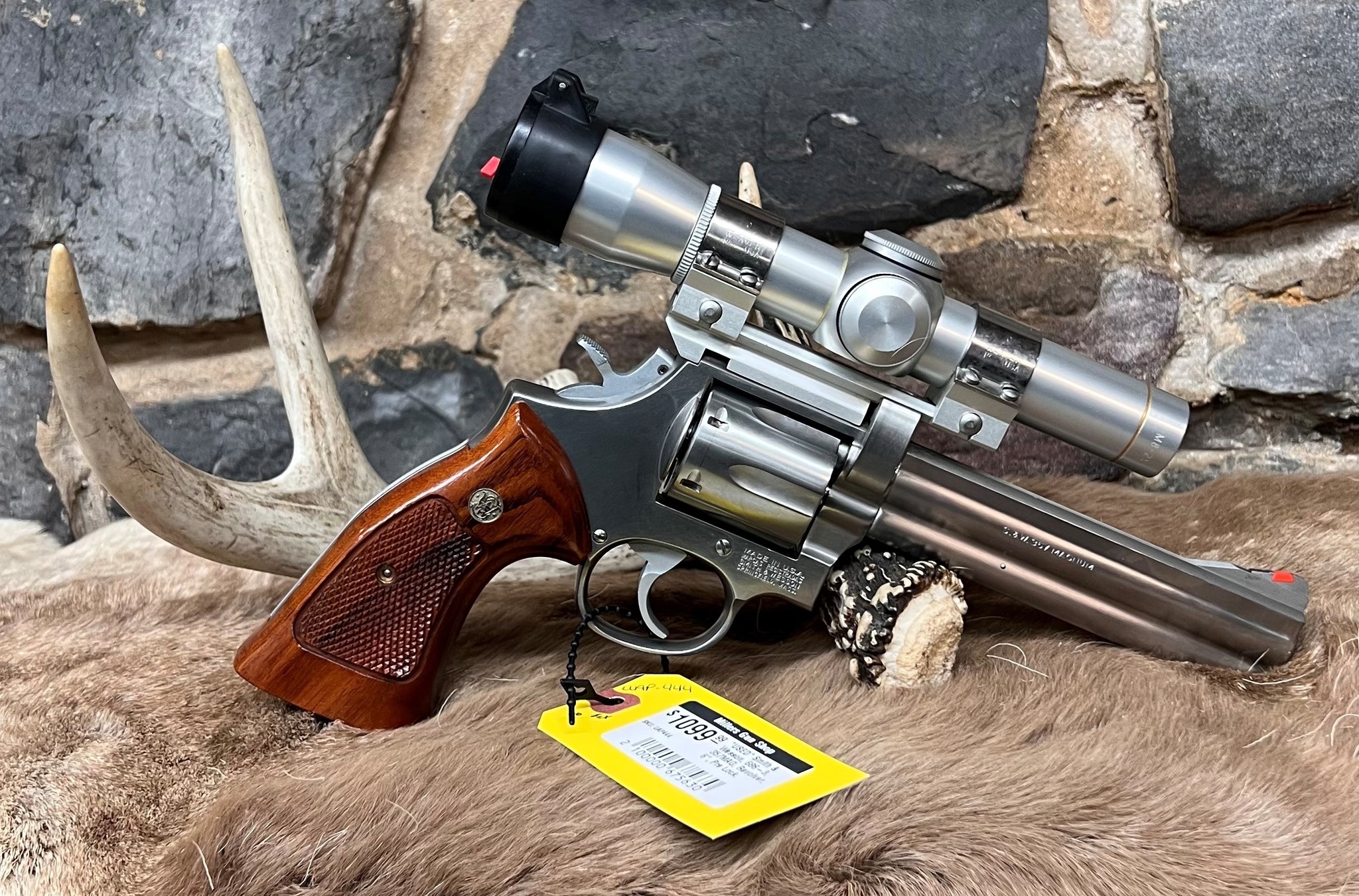 Smith & Wesson *USED* Smith & Wesson, 686-3, 357MAG, Revolver, 6", Pre Lock, Leupold M8-2X EER Scope