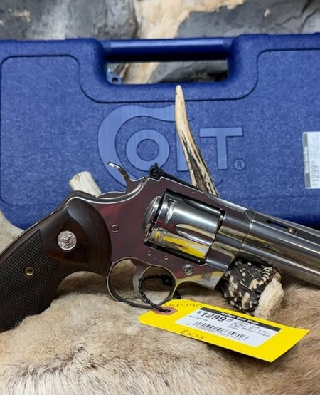 *USED* Colt, Python, 357, 4.25", 6 Rd, Walnut Target Grips, Semi-Bright Stainless