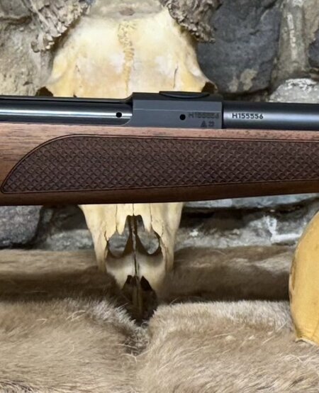 *USED* CZ, 600, LUX, 30-06, 20" TB, 5+1, 1 Mag, Walnut *Never Fired*