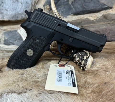 Sig Sauer *CONSIGN* Sig Sauer, 225A, 9MM,3.6", 8+1, 2 Mags