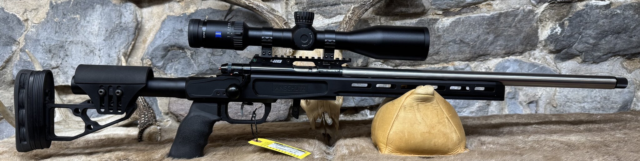 Savage *USED* Anschutz, 1710 HB, Bolt, 22LR, 10+1, 3 Mags