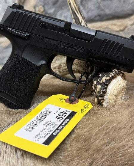 *USED* Sig Sauer, P365, 380, 3.1", 10+1, 2 Mags, Black, Night Sights