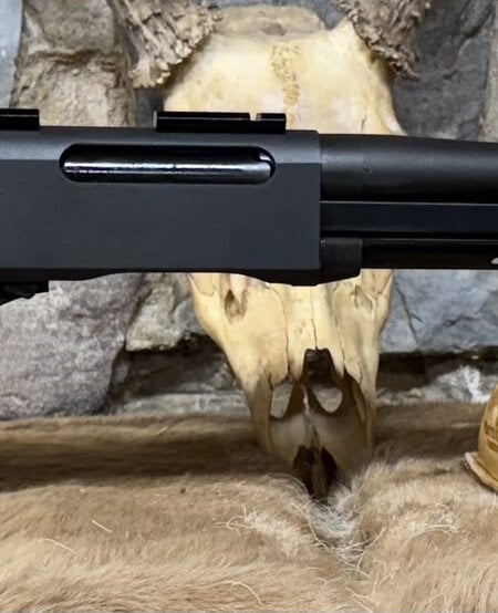 *USED* Remington, 7600, 30-06, 22", 4+1, 1 Mag, Black Syn, Sling Studs, Burris scope