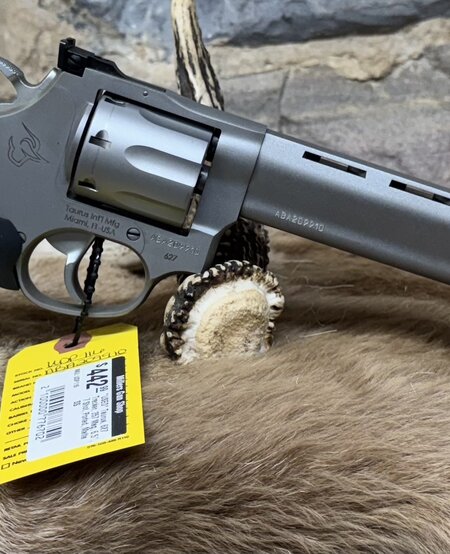 *USED* Taurus, 627 Tracker, 357 Mag, 6.5", 7 Shot, Ported, Matte SS