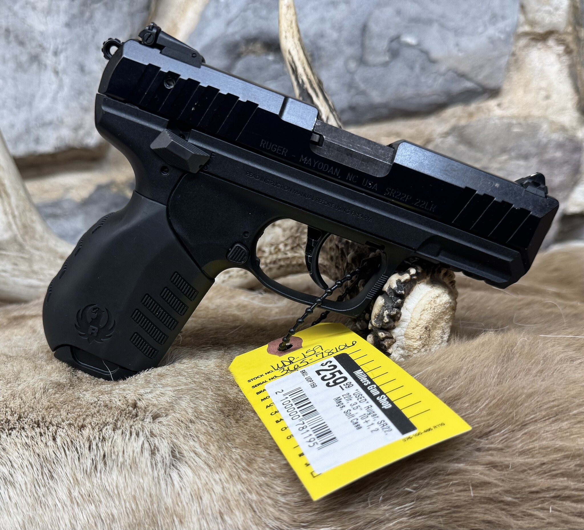 Ruger *USED* Ruger, SR22, 22lr, 3.5", 10+1, 2 Mags, Soft Case