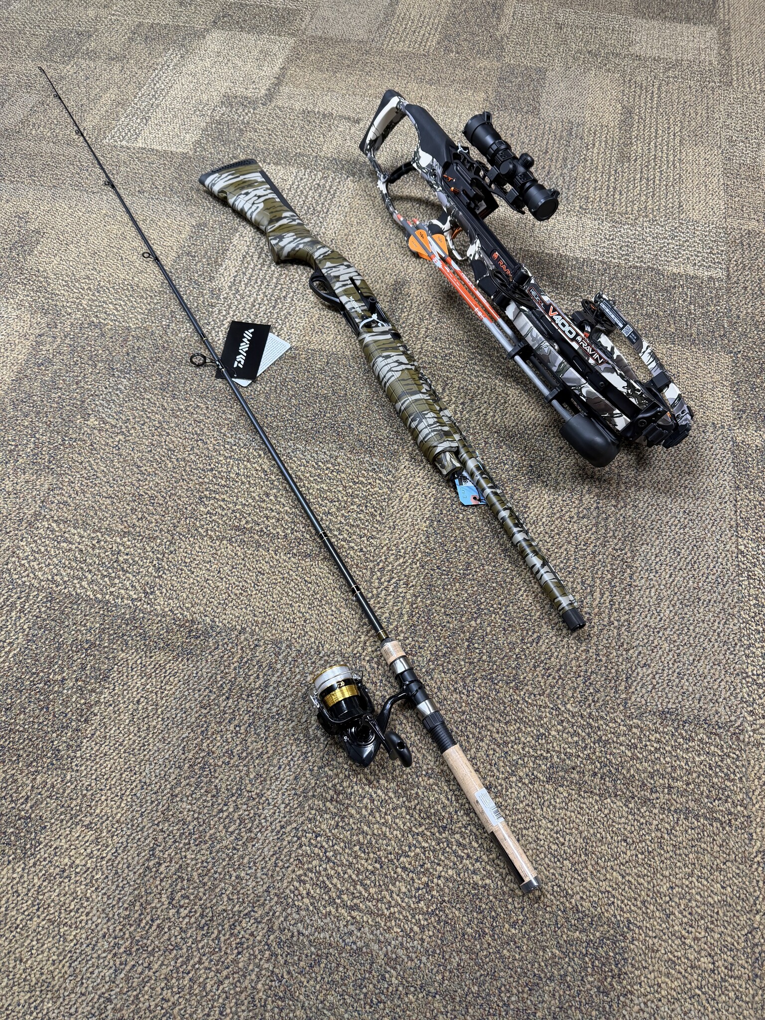 Cast & Blast Give-A-Way Ravin R10 & Weatherby 12ga  / Daiwa D-Shock Spinning Rod Combo