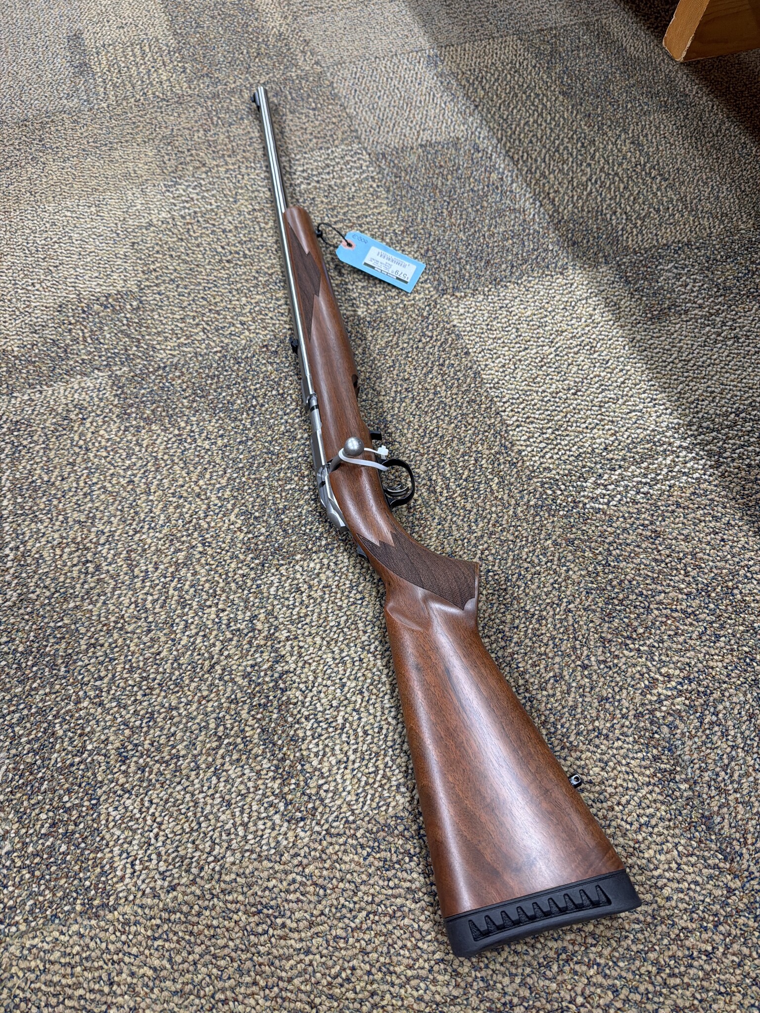 Ruger, American .22Wmr 9-Shot, 22" STAINLESS WALNUT (TALO)