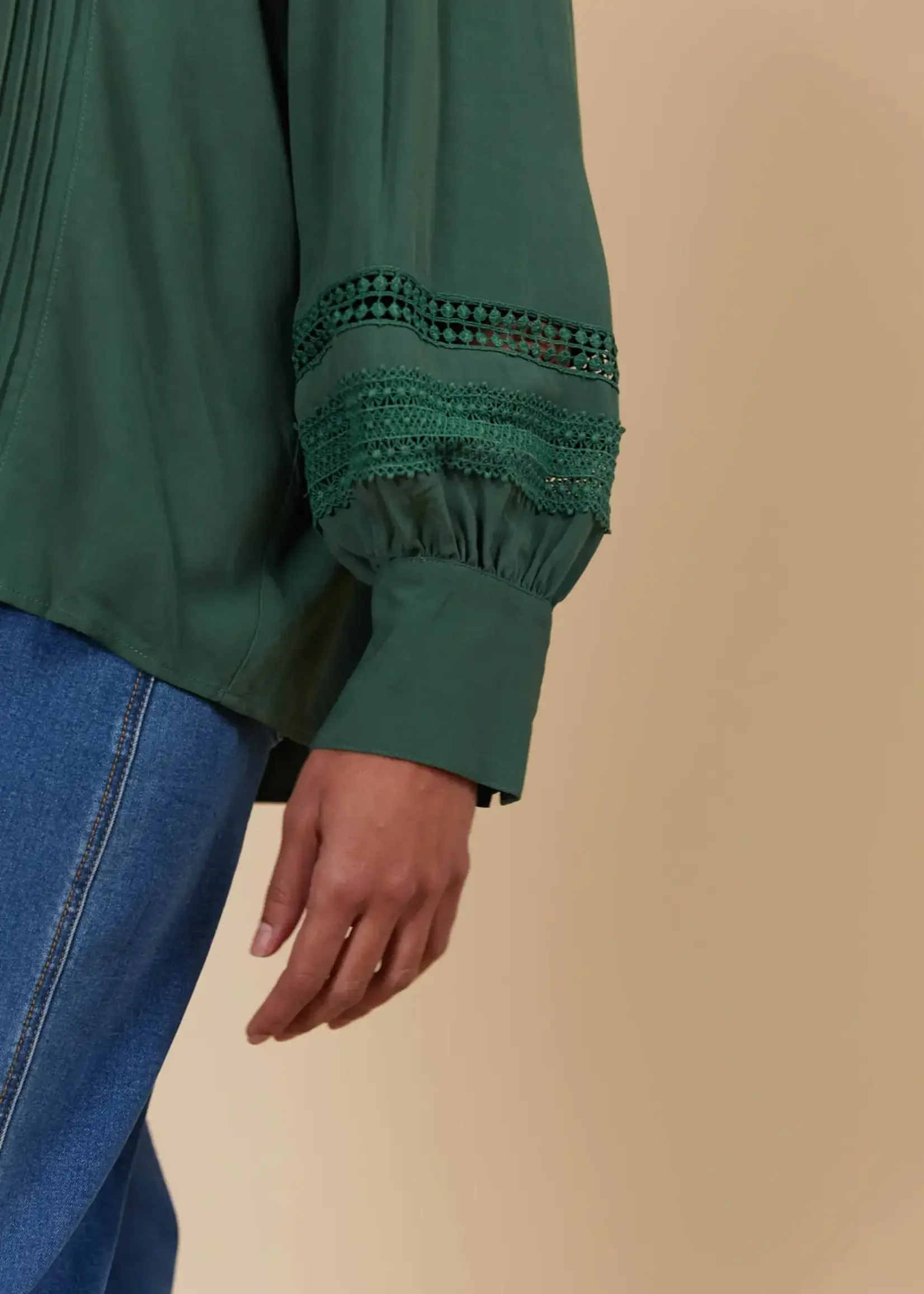 Isle of Mine Aphrodite Shirt - Pine