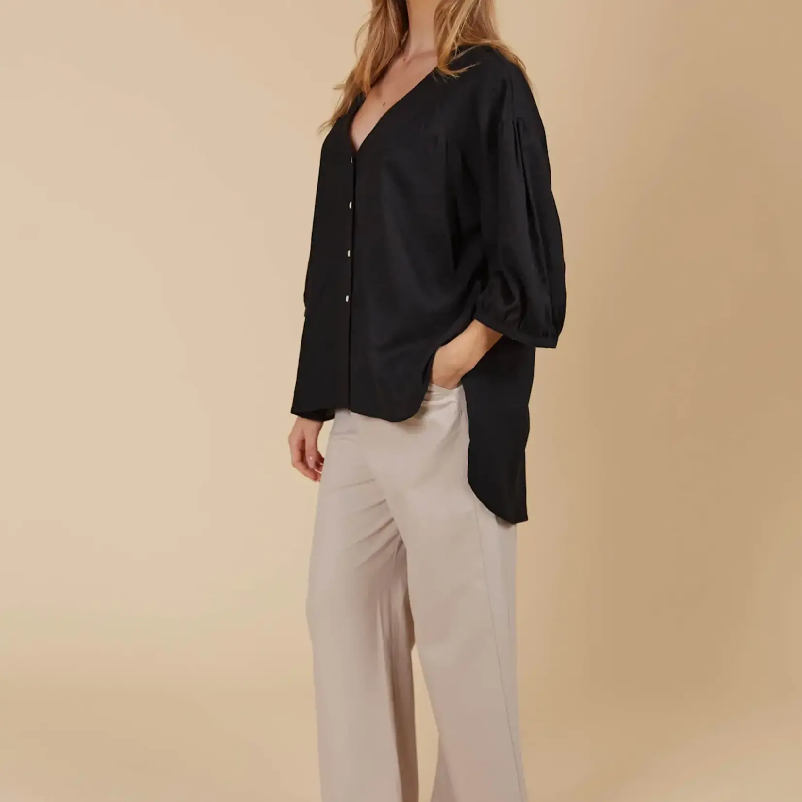 Isle of Mine Venus Relaxed Top