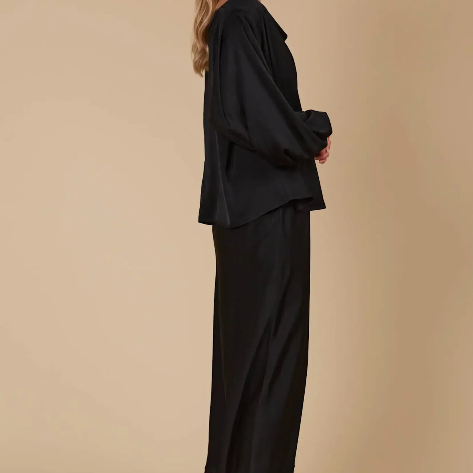 Isle of Mine Maia Cowl Top - Onyx