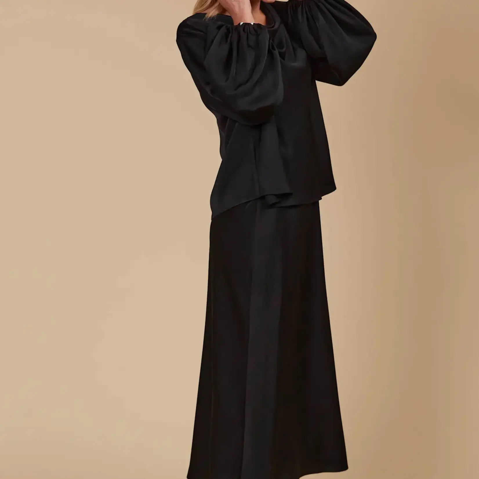 Isle of Mine Maia Cowl Top - Onyx