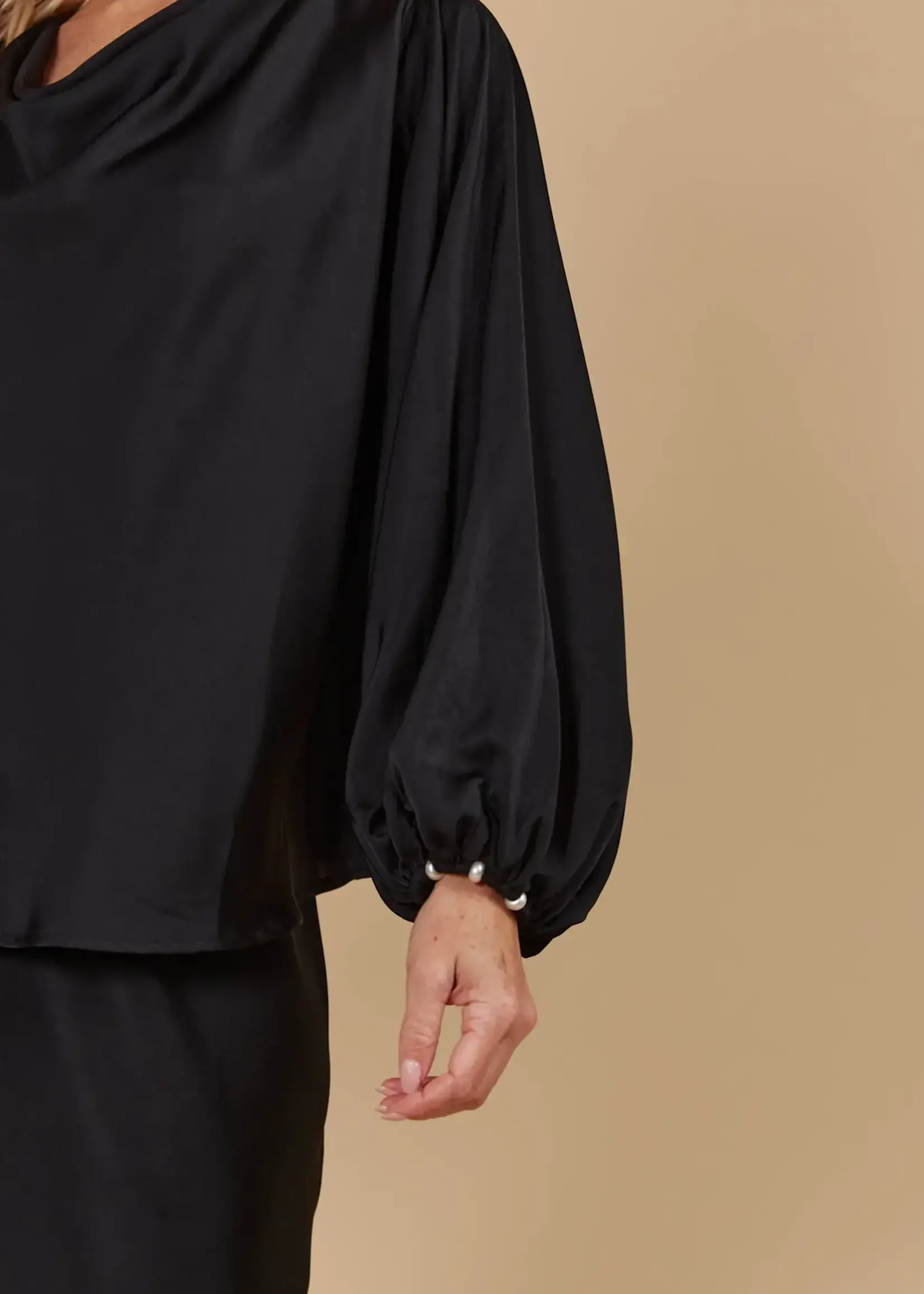 Isle of Mine Maia Cowl Top - Onyx