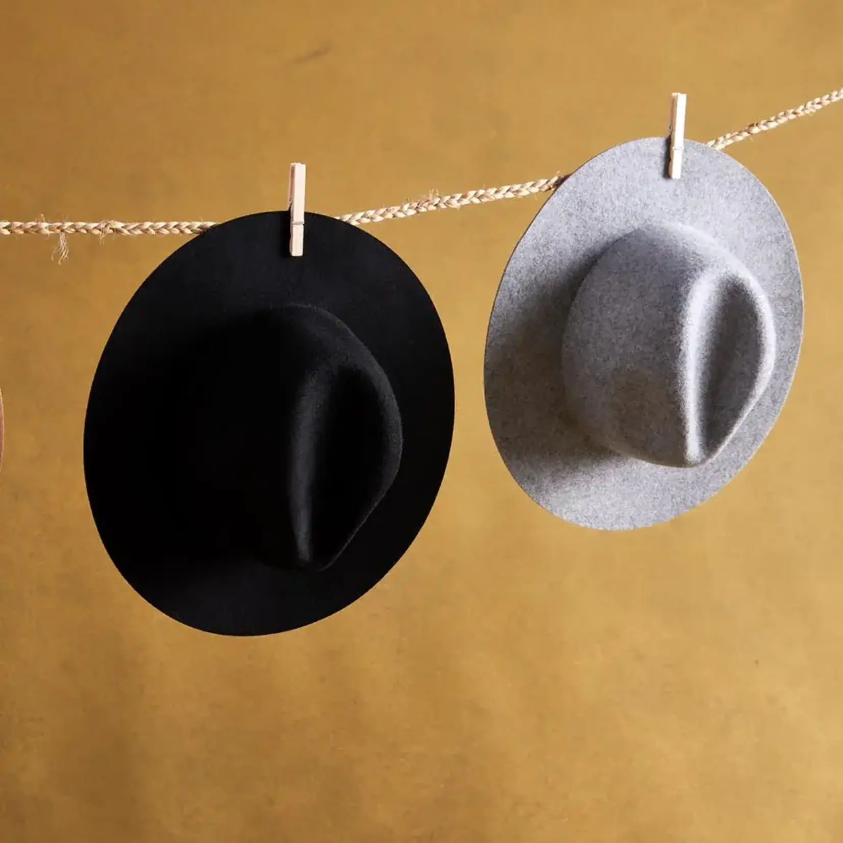 EB & Ive Departure Hat