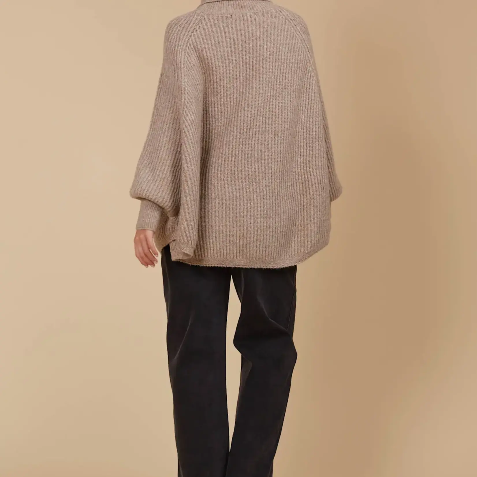 Isle of Mine Miru Poncho