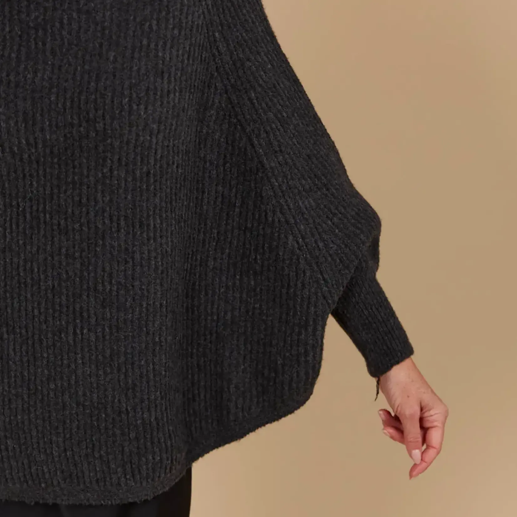 Isle of Mine Miru Poncho
