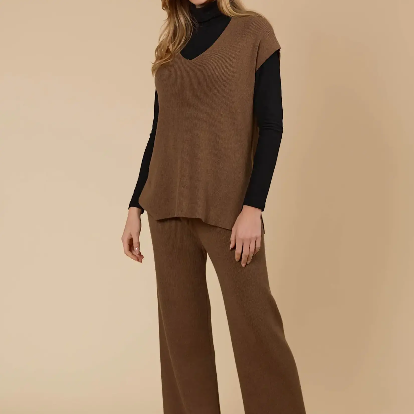Isle of Mine Tala Knit Vest - Toffee