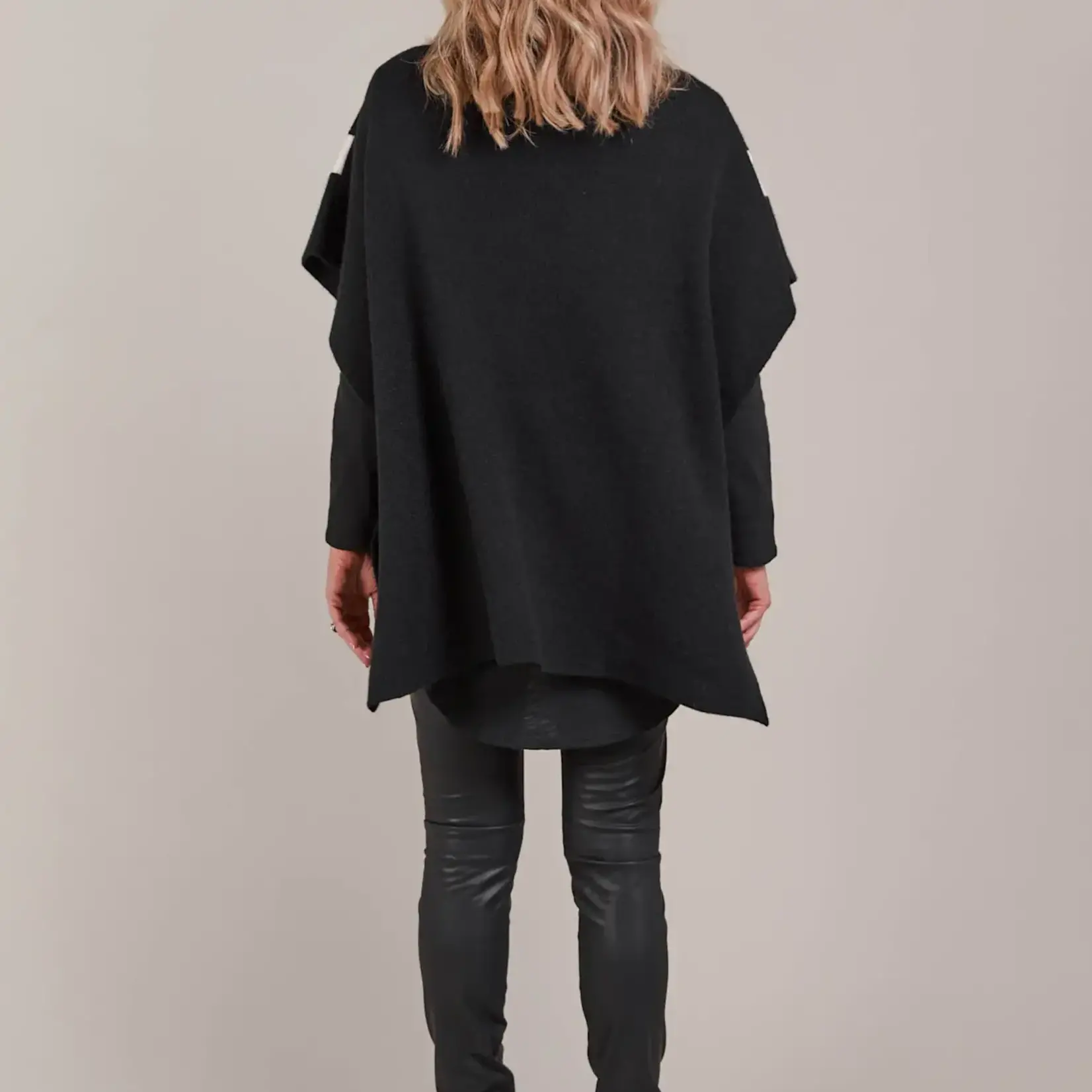 EB & Ive Avino Poncho