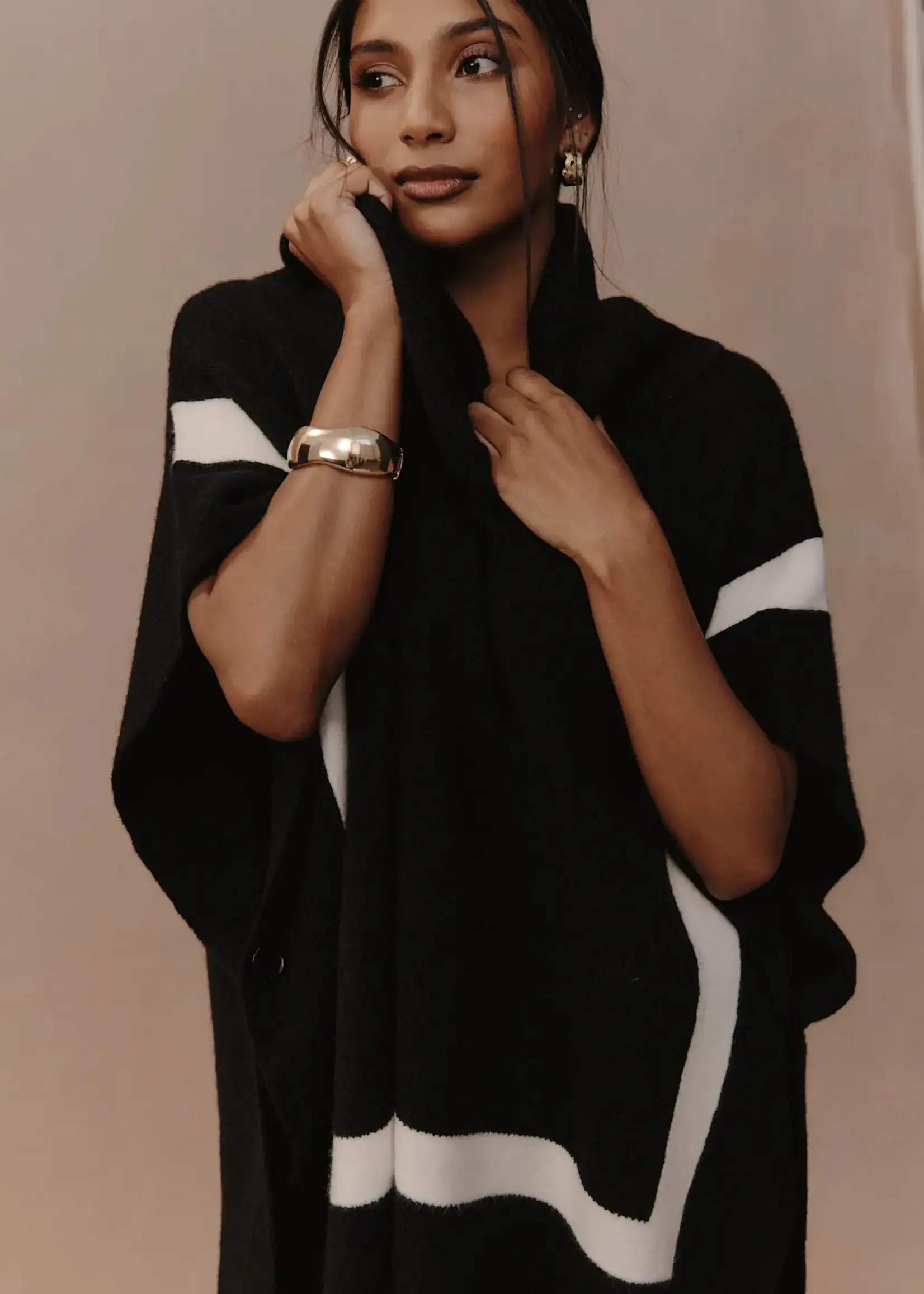 EB & Ive Avino Poncho