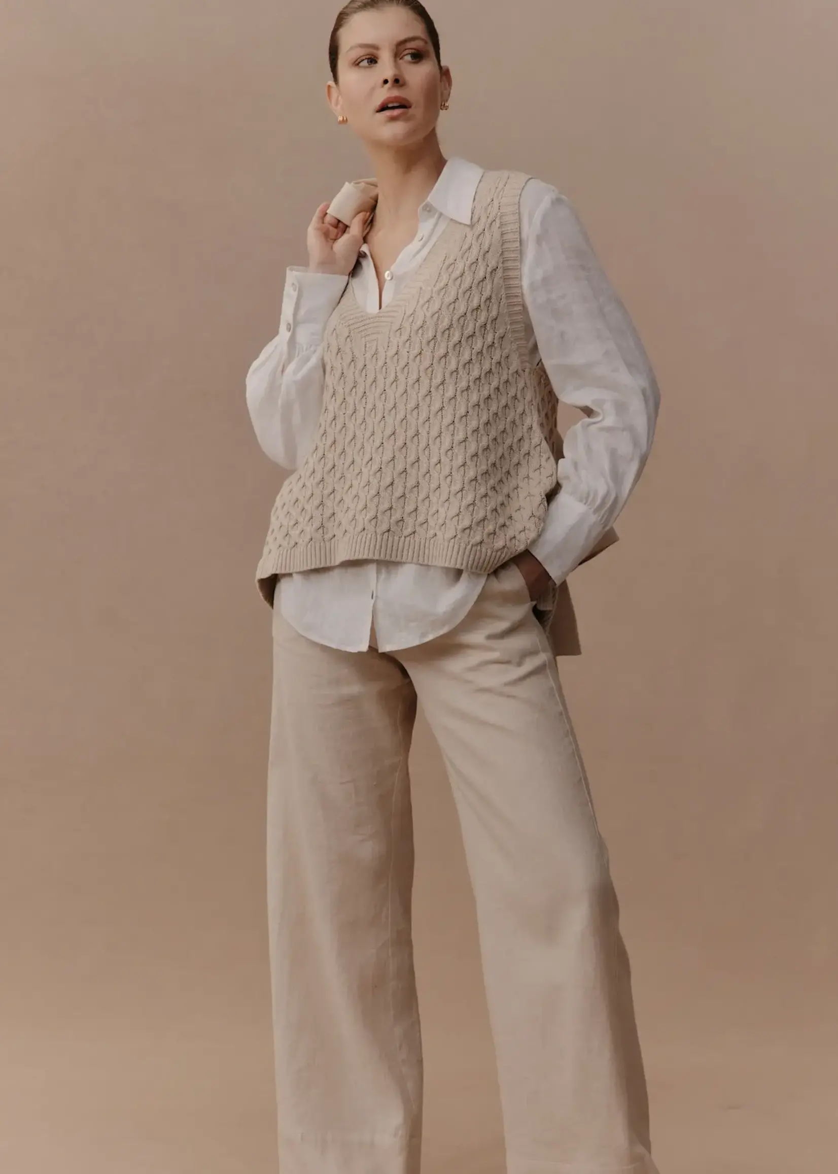 EB & Ive Naviva Vest - Oat