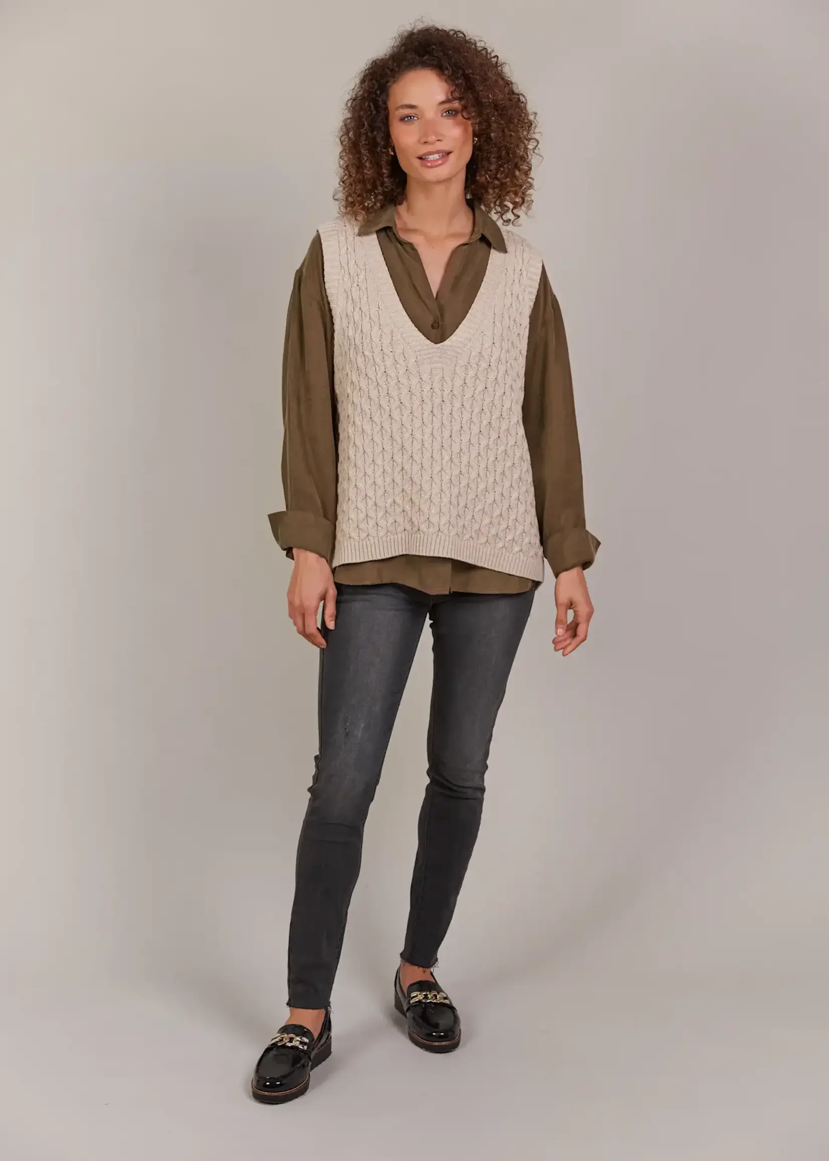 EB & Ive Naviva Vest - Oat