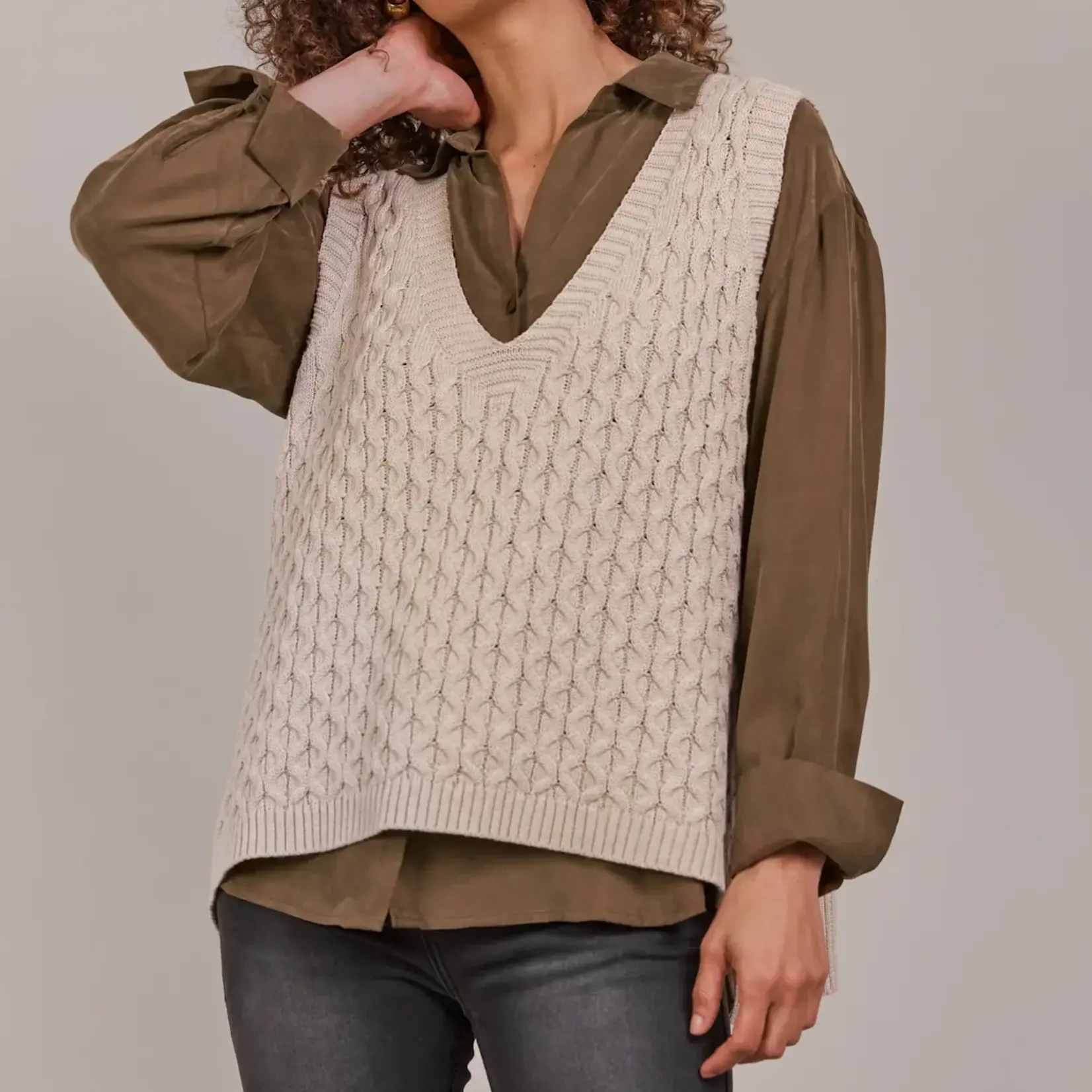 EB & Ive Naviva Vest - Oat
