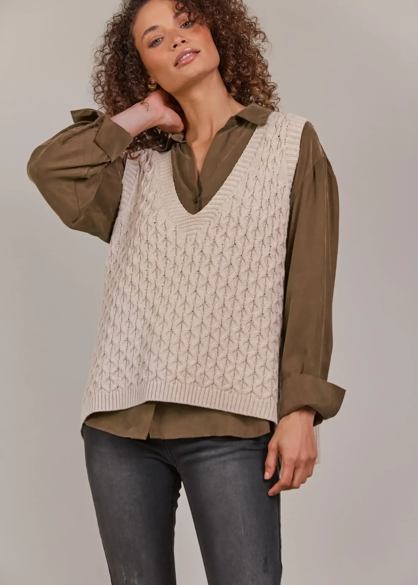 EB & Ive Naviva Vest - Oat