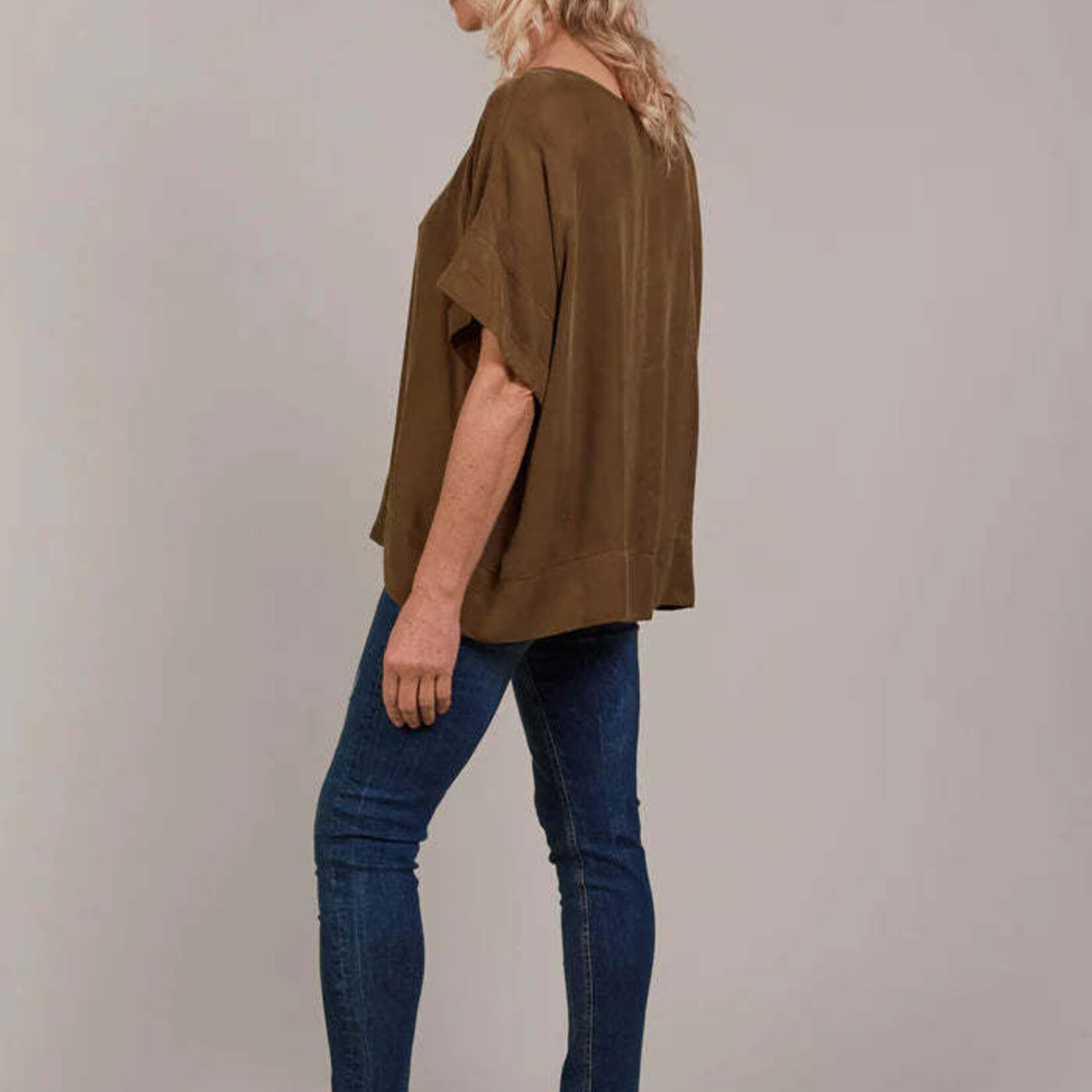 EB & Ive Eden Relaxed Top